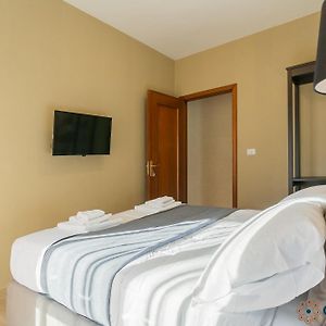 Fifty-One Guesthouse By Apulia Accommodation